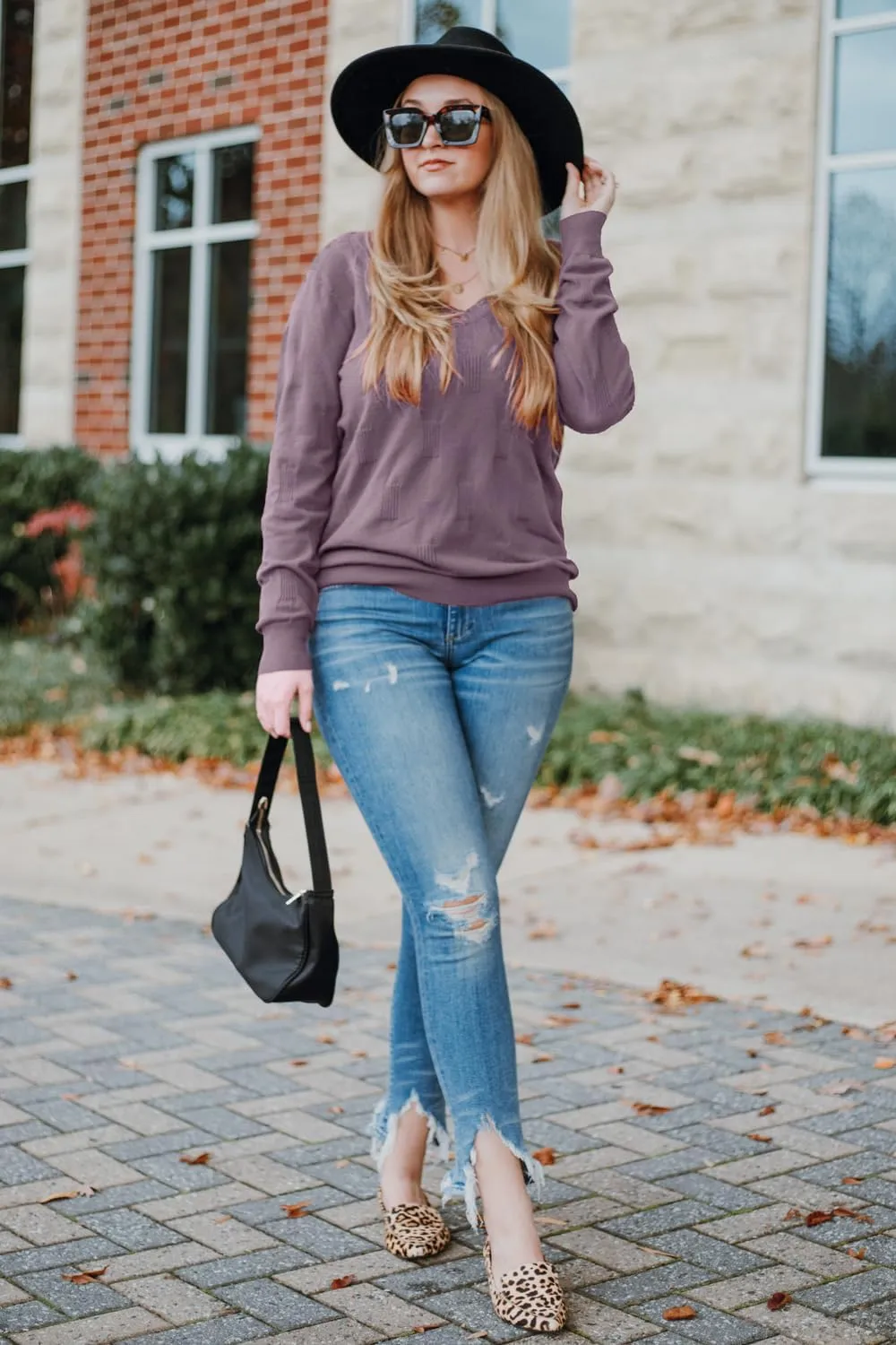 Arach&Cloz Women's Soft V Neck Long Sleeve Casual Loose Fit Sweater Tops