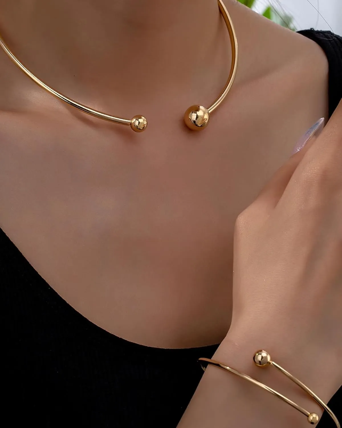 Chunky Gold Necklace for Women Teardrop Gold Cuff Necklace Adjustable 18k Gold Plated Chunky Choker Statement Jewelry Gifts for Her