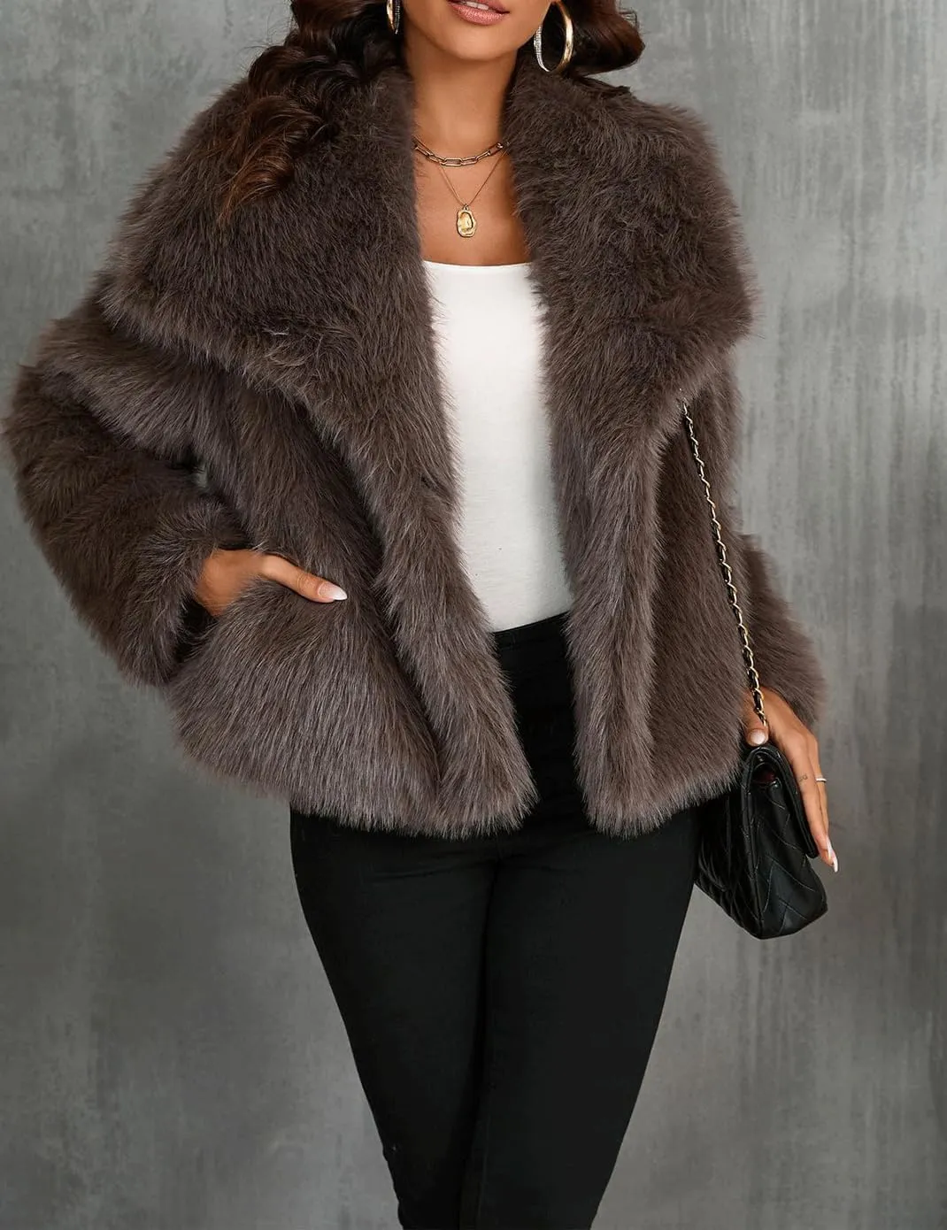 Haellun Women's Faux Fur Coat Long Sleeve Fluffy Jacket Open Front Furry Winter Shaggy Short Coat Outwear