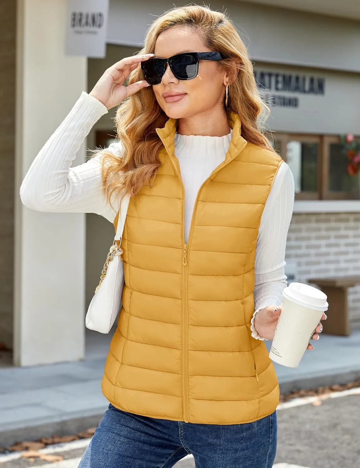 MAGCOMSEN Women's Puffer Vest Lightweight Stand Collar Zip 4 Pockets Puffy Vests Sleeveless Quilted Padded Outerwear