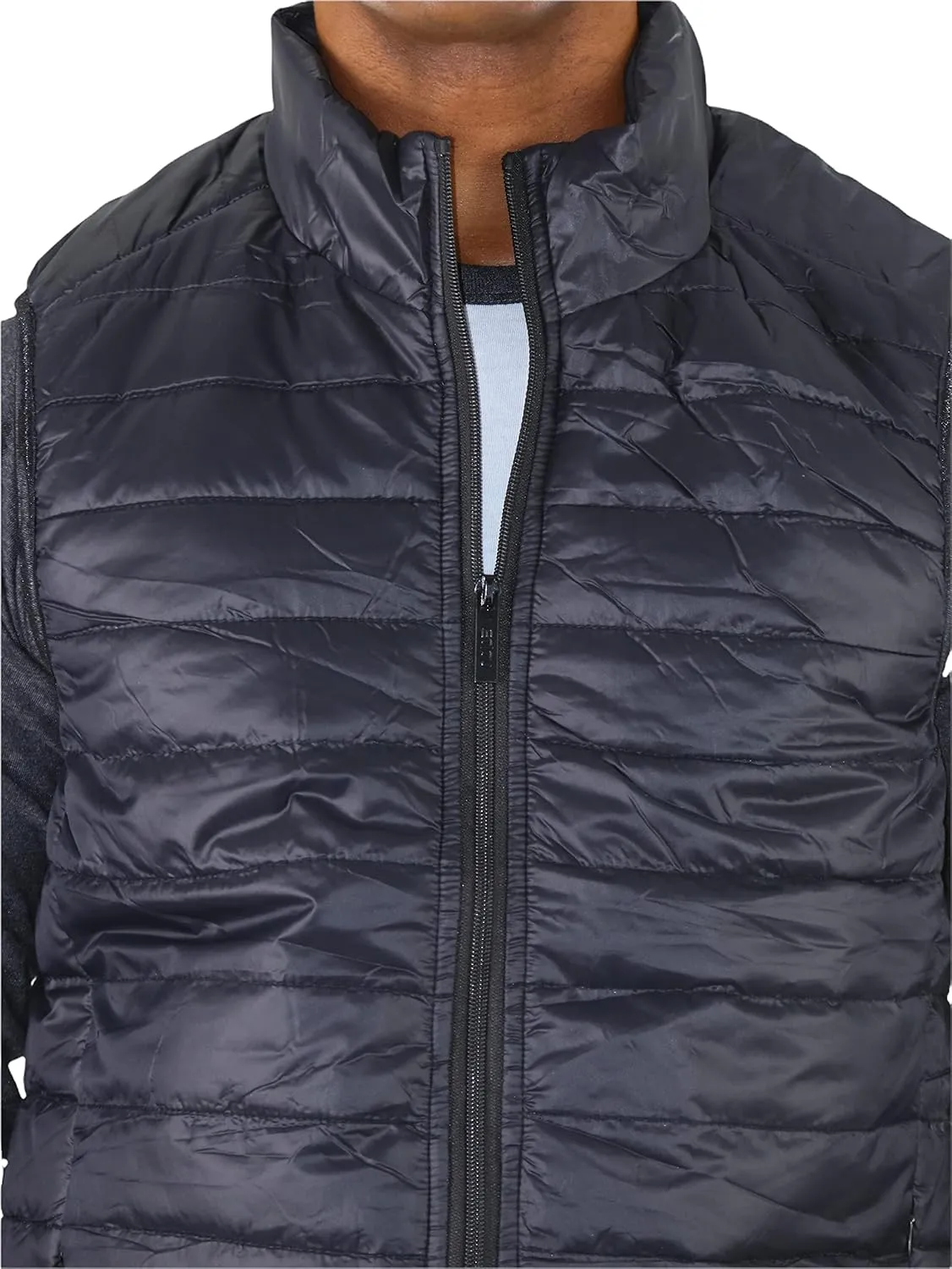 ToBeInStyle Men's Lightweight Layering Insulating Zip Up Puffer Vest