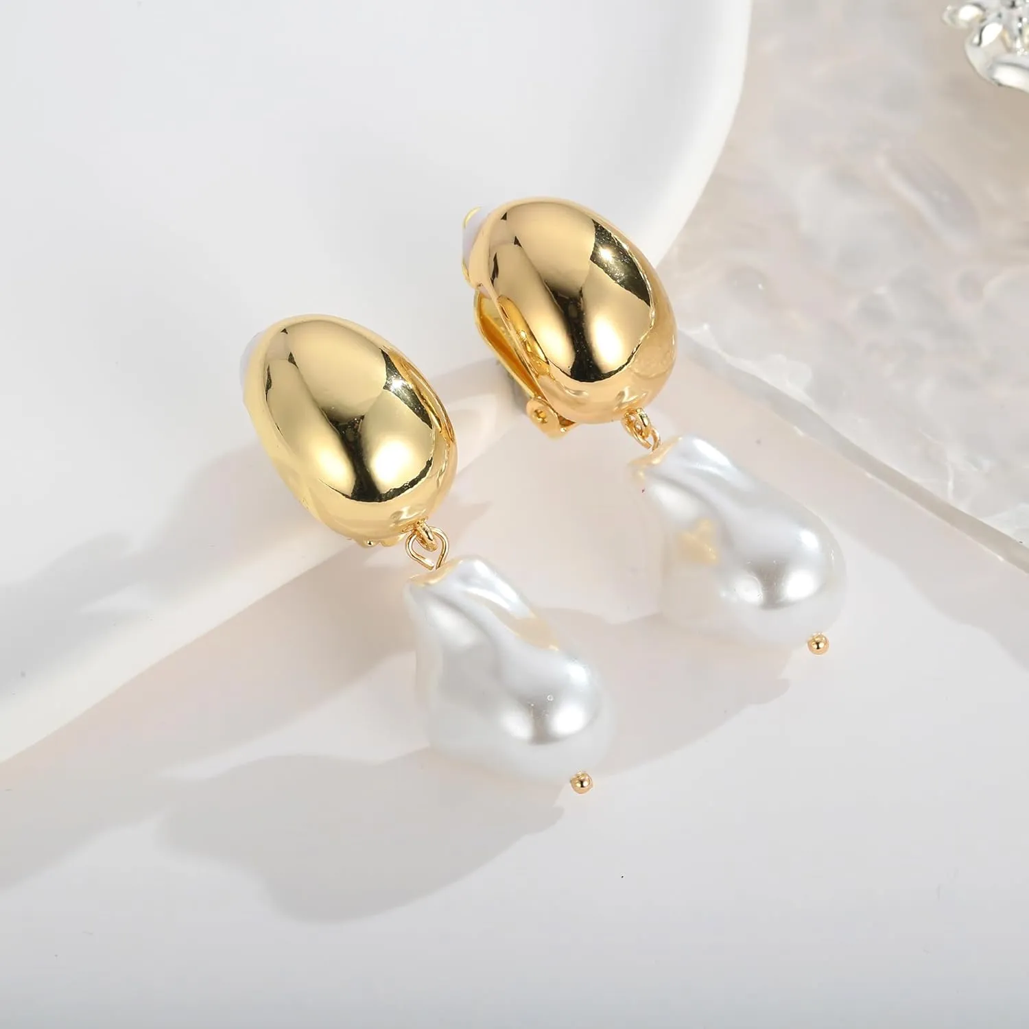 WOWORAMA Matte Gold Clip On Earrings for Women Gold Geometry Heart Clip Earrings Vintage Teardrop Heart Clip On Dangle Earrings Non Pierced Earrings